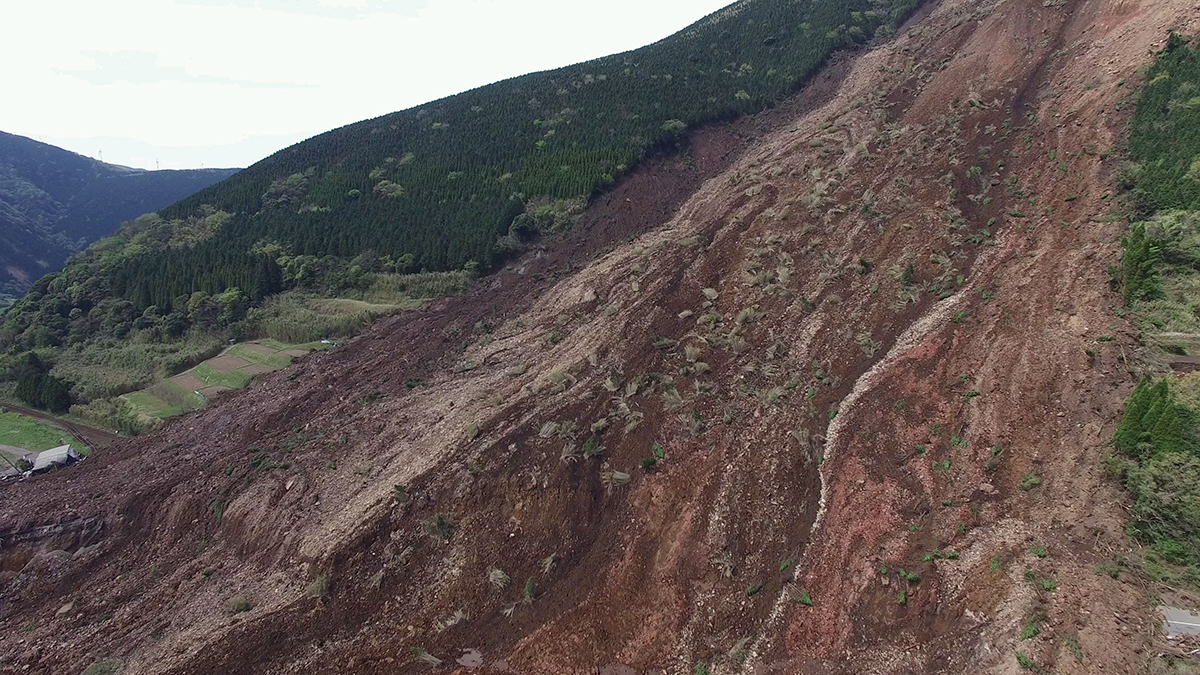 ドローンの空撮映像で災害状況を迅速に把握、各機関へ発信（国土地理院
