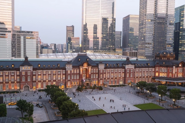赤レンガが美しい東京駅丸の内駅舎のファサード Photo: courtesy of 東京ステーションホテル