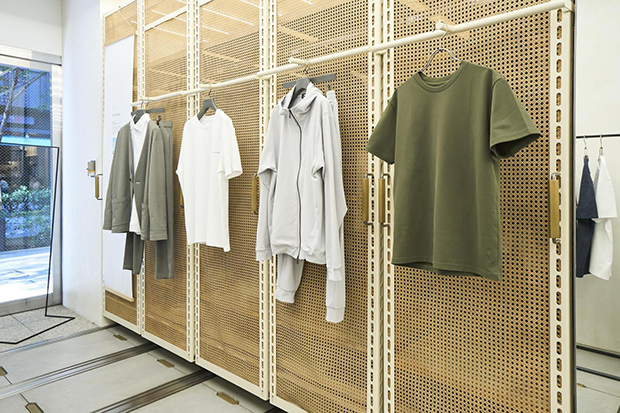 Tシャツのほか、ジャケットやパンツなどのアイテムも開発している