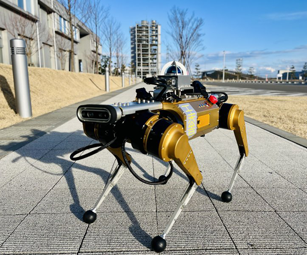 クフウシヤがRTFを活用して開発を進めるAIで自律移動する四脚ロボット
