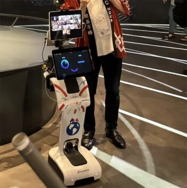 アバターロボット「temi」