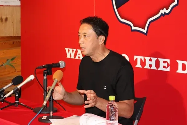 ライセンス交付や今後について語る大倉社長