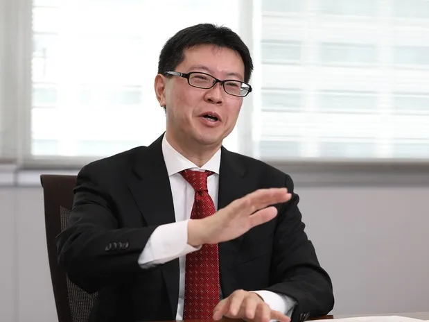 経済産業省商務・サービスグループ生物化学産業課の広瀬大也課長