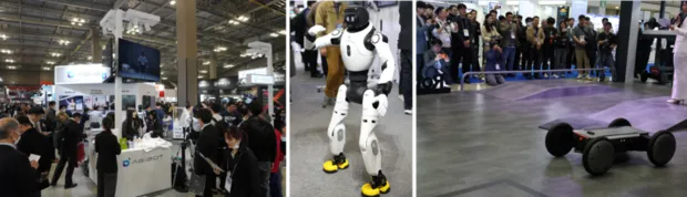 海外勢のブースにも多くの人が訪れた。中央：機敏な動きで踊るAGIBOTが開発したヒューマノイドロボット