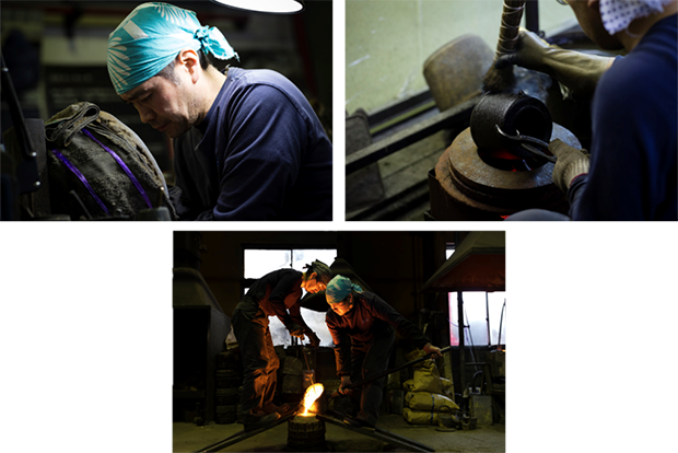 職人が、伝統的手法で鉄瓶を手作りする様子（岩鋳提供）