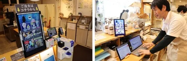 しーらかんすカフェで導入したセルフオーダーシステム。客が操作するタッチパネル・精算機（左）とカウンター内に設置された管理用の機器