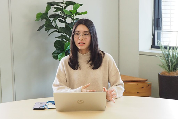 「高齢化が進む日本において、介護と仕事の両立は重要な課題。育児のように、介護も職場理解を進めることが大切」と語る栂さん