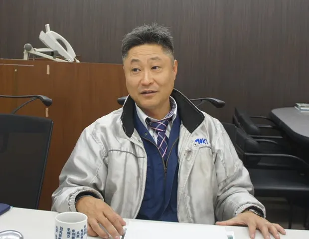 代表取締役社長の青木さん