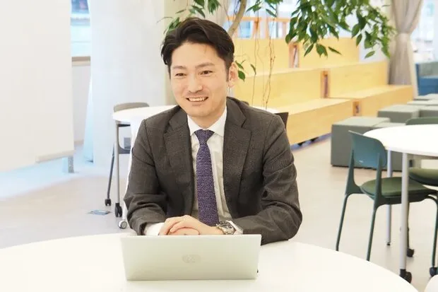 3歳児の父でもある三浦さん。「かわいい盛りで土日はほぼ子供と遊んでいます。強制的に仕事を忘れられるのでいいリフレッシュになっています」