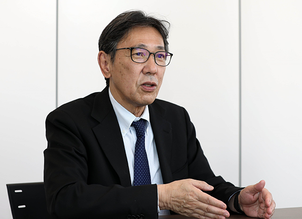 CMPコンソーシアム代表幹事の古田清人さん。長年キヤノンでデータ連携に取り組んできた。キヤノン サステナビリティ本部理事顧問も務める