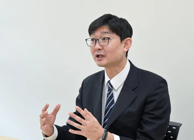 千葉周平（ちば・しゅうへい）　消防庁総務課技術戦略室長・消防研究センター研究企画部長。2004年、消防庁入庁。消防学校（福岡市）卒業後、消防現場における実務に従事した後、消防行政全般に幅広く携わる。2025年より現職