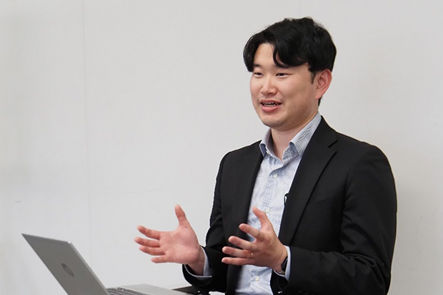 「会談の場で大臣からお話ししたり、WTO本部のあるジュネーブの日本代表部から調整をしたり、様々な方法で反対しているメンバーに働きかけをしています」
