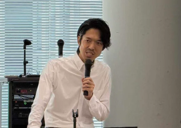 森安　亮介