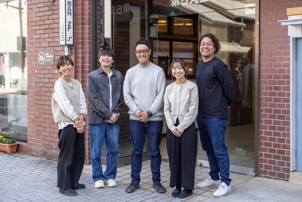 「障がいを特別なものにせず、誰もがそこに居ていい社会」を目指し、さらに事業を展開する。